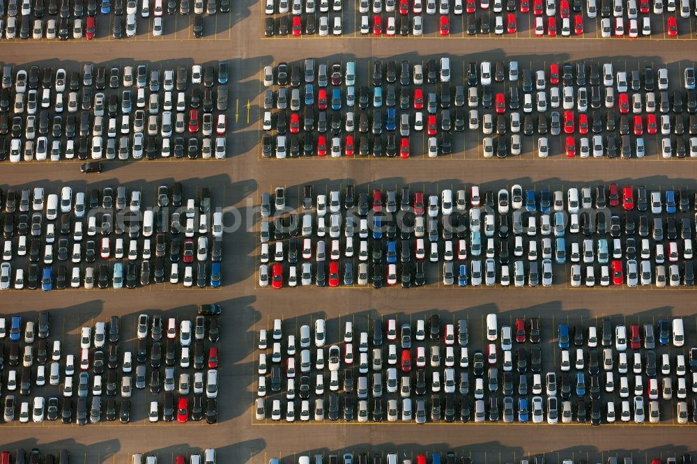 Aerial image Duisburg - View of the car park of the BLG AutoTerminal Duisburg Gmbh & Co. KG in the state North Rhine-Westphalia