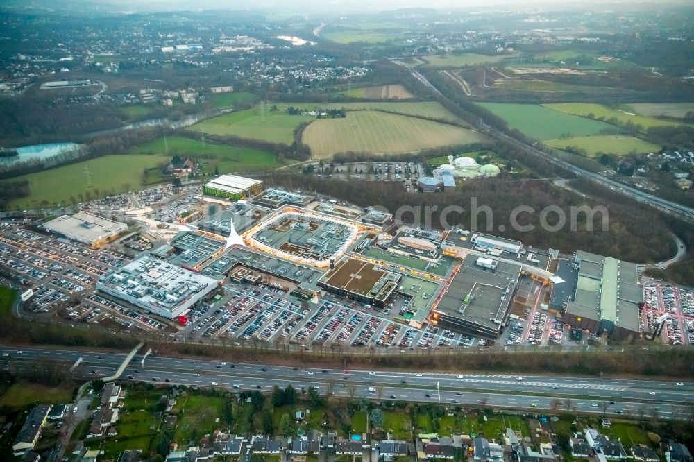 Bochum from the bird's eye view: Parking Areal on the shopping center Ruhrpark in Bochum in North Rhine-Westphalia. The site is a project of Unibail-Rodamco Germany GmbH