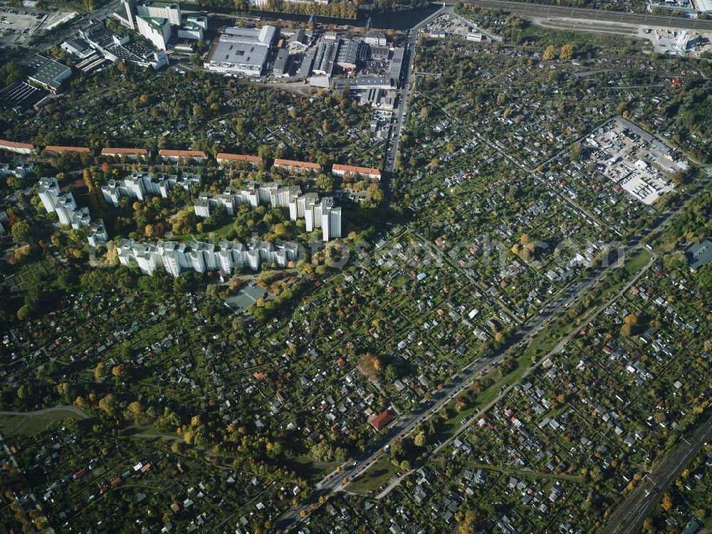 Aerial image Berlin - Parcel of a small garden Dauerkleingartenanlage Freiheit in Berlin