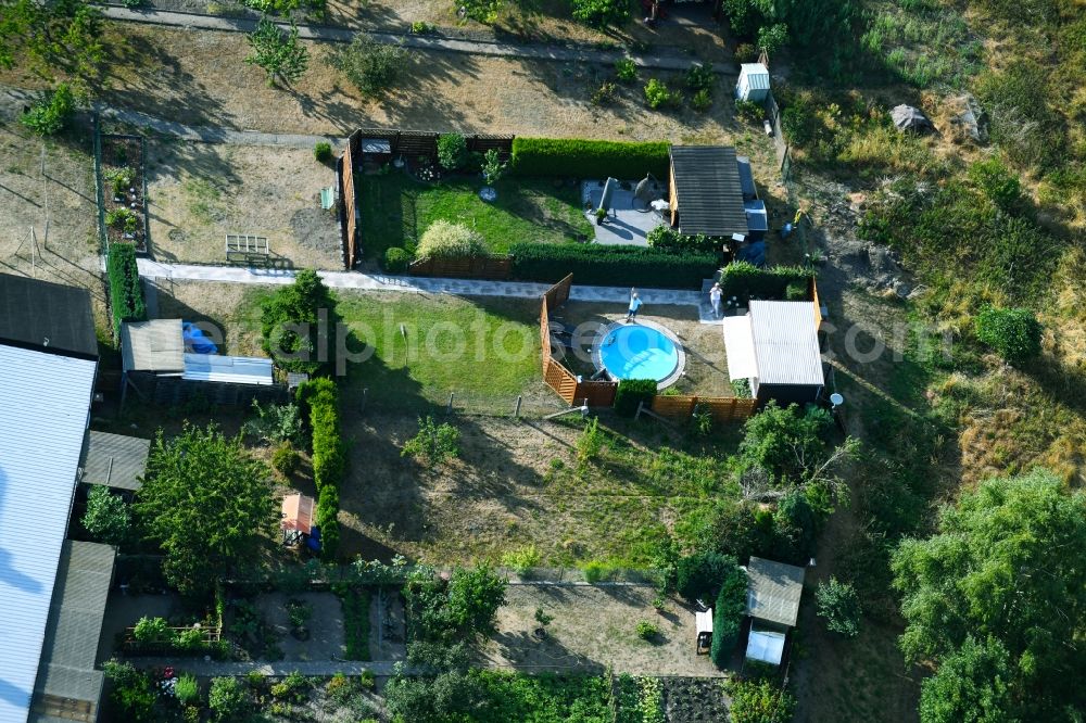 Osterburg (Altmark) from the bird's eye view: Parcel of a small garden along the Weinbergstrasse in Osterburg (Altmark) in the state Saxony-Anhalt, Germany