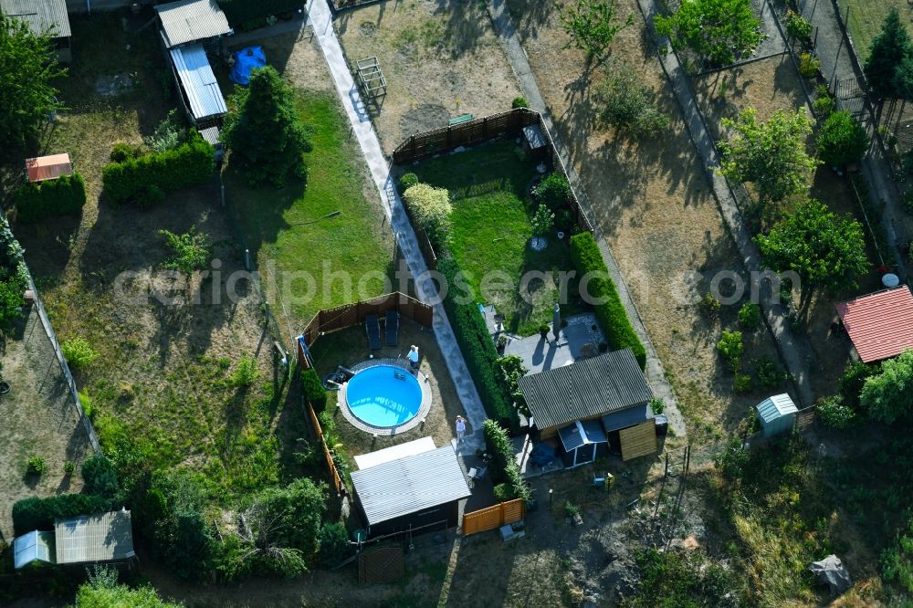 Aerial photograph Osterburg (Altmark) - Parcel of a small garden along the Weinbergstrasse in Osterburg (Altmark) in the state Saxony-Anhalt, Germany