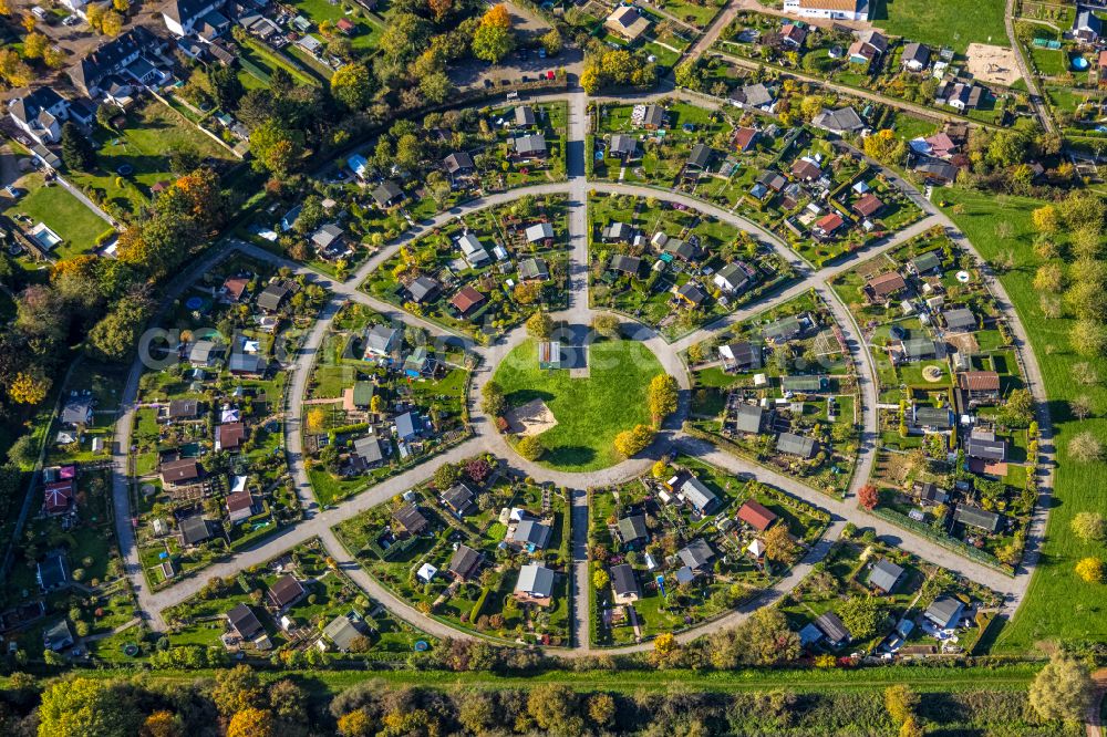 Aerial photograph Kamp-Lintfort - Parcel of a small garden in Kamp-Lintfort in the state North Rhine-Westphalia