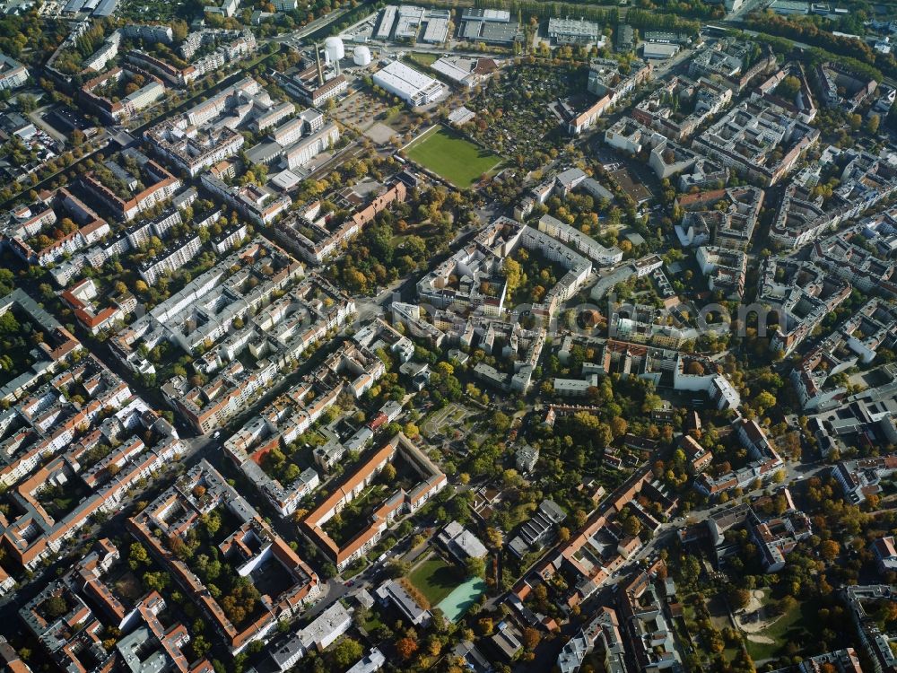 Berlin from above - Parcel of a small garden and a settlement at the Sonnenallee, Boehmische street and the Richardstrasse in Berlin