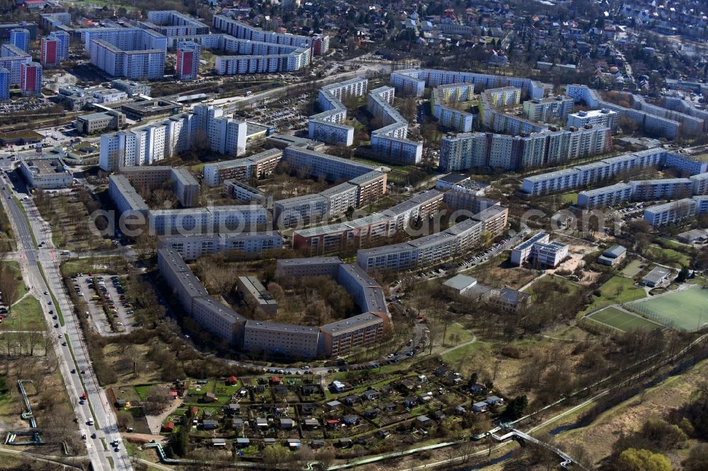 Aerial image Berlin - Parcel of a small garden on Teterower Ring in the district Hellersdorf in Berlin