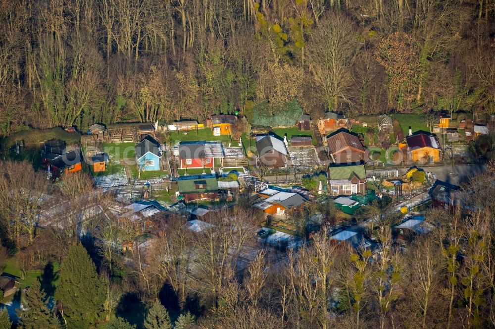 Aerial image Hamm - Parcel of the small garden Zur schoenen Aussicht surrounded by forest at the edge of a residential area and agricultural land in Zur Schoenen Aussicht in Hamm in the state North Rhine-Westphalia