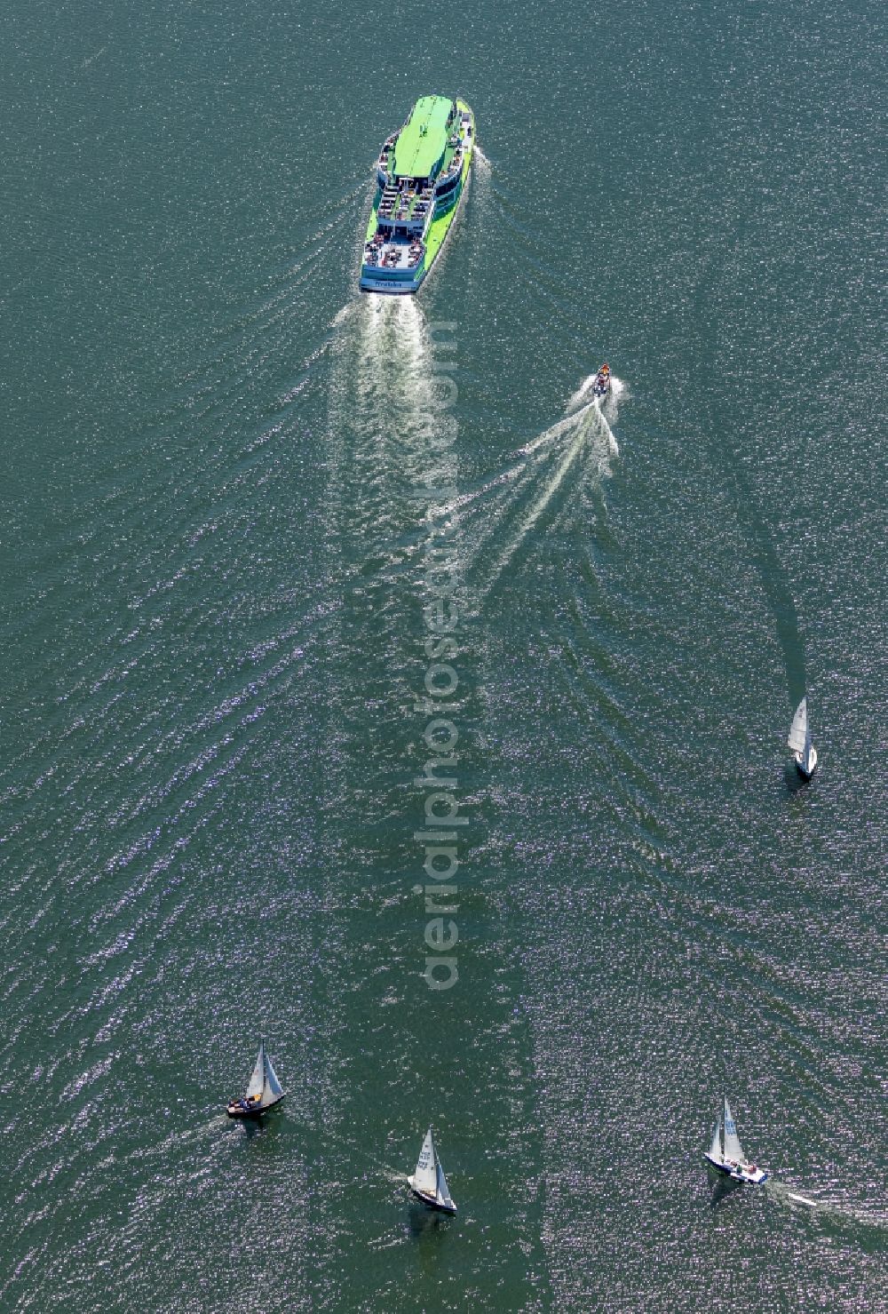 Aerial photograph Attendorn - Passenger and passenger ship on the Biggetalsperre near Attendorn in the state North Rhine-Westphalia, Germany