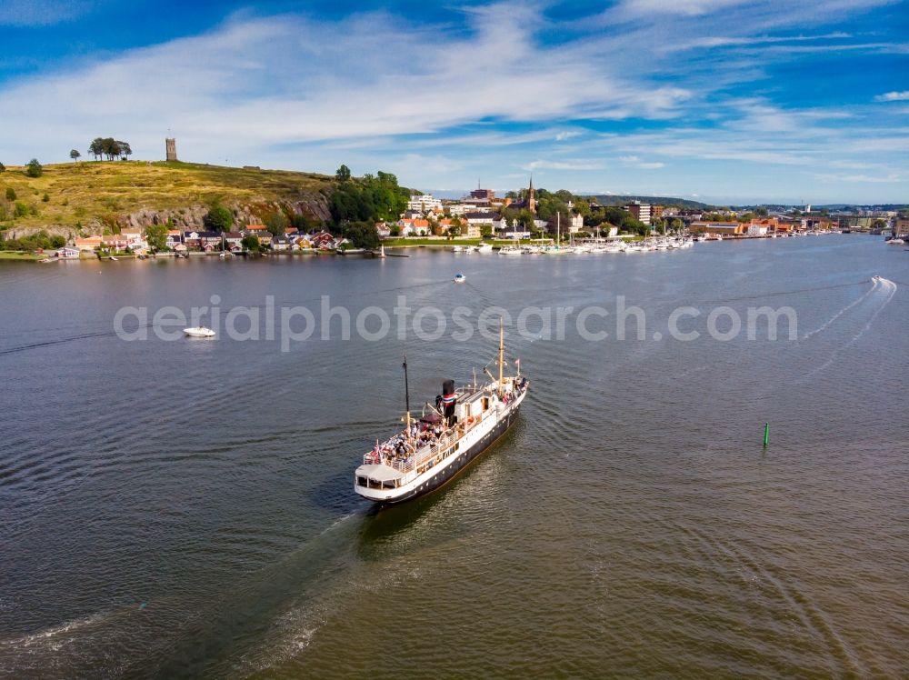 Tonsberg from the bird's eye view: Passenger ship Kysten in Tonsberg in Vestfold og Telemark, Norway