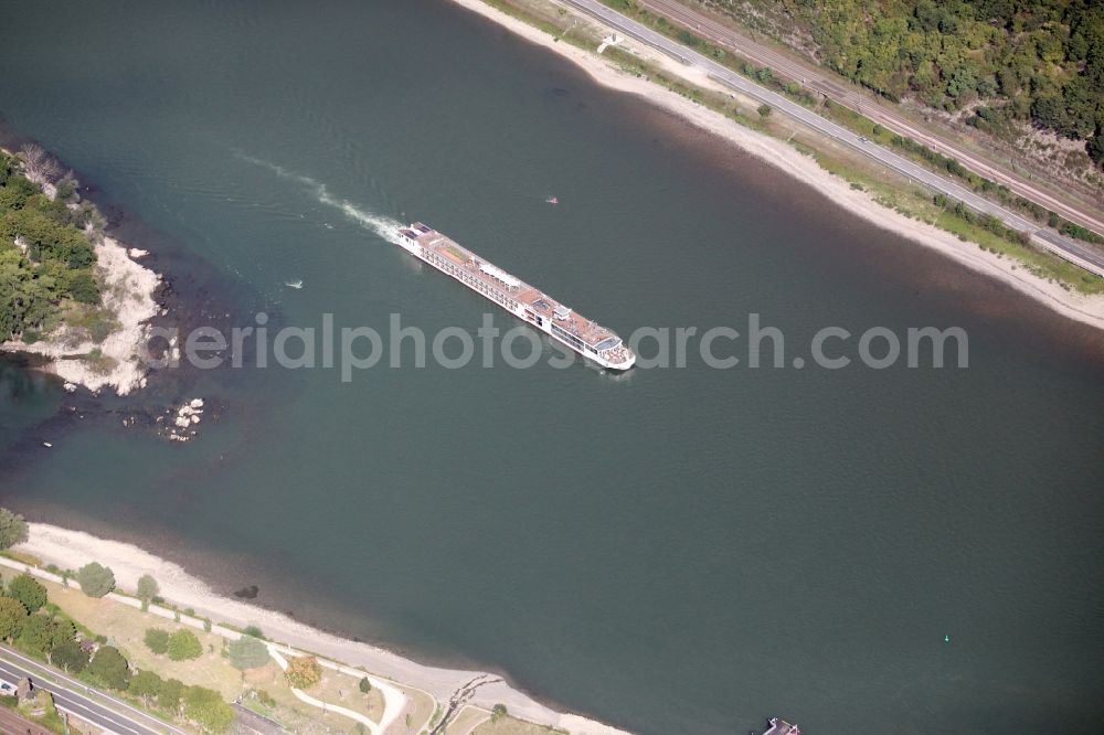 Aerial photograph Bacharach - Passenger ship on the Rhine river near Bacharach in the state Rhineland-Palatinate