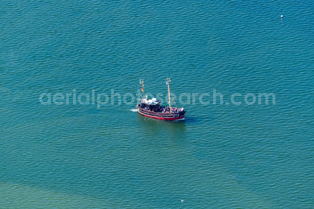 Aerial photograph List - Passagier- und Fahrgast-Kutter Rosa Paluka von der Reederei Adler Schiffe in List auf der Insel Sylt im Bundesland Schleswig-Holstein, Deutschland