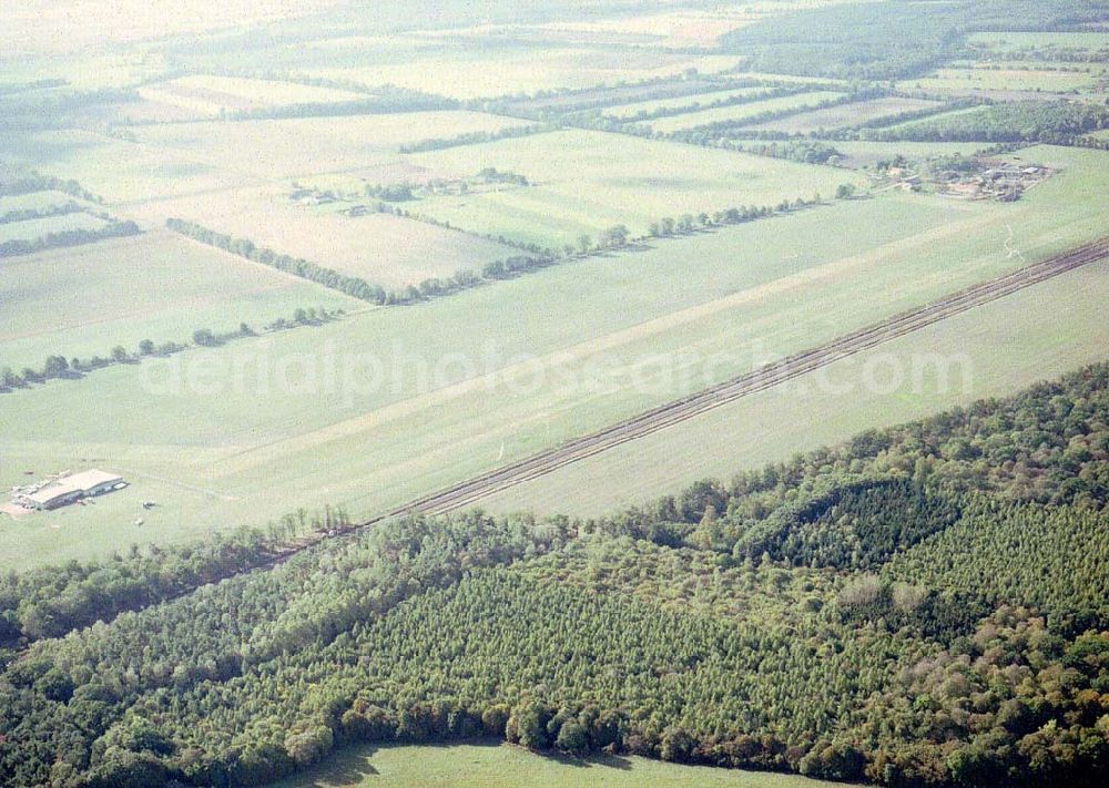 Paulinenaue OT Selbelang from above - Flugplatz Bienenfarm bei Nauen / BRB.