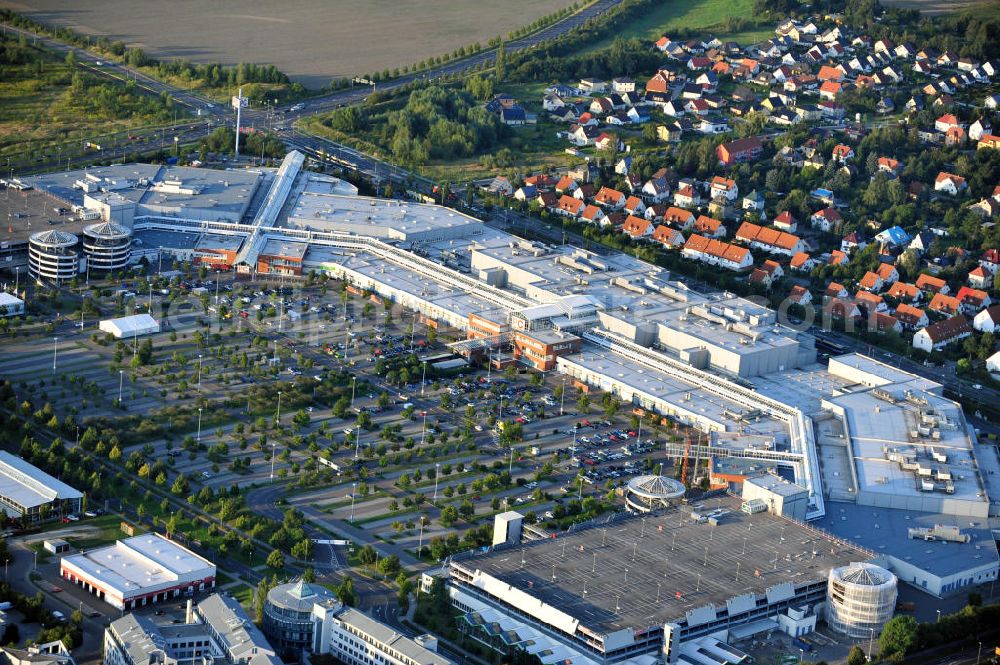 Aerial image Leipzig - Paunsdorf - Das Paunsdorf Center in Leipzig, Sachsen. Es wurde im Jahre 1994 eröffnet und liegt im Osten der Stadt. Der Betreiber ist die Unibail-Rodamco Germany GmbH. Paunsdorf Center in Leipzig, Saxony. It was opened in 1994 and is situated in the eastern part of the city. Its owner is Unibail-Rodamco Germany GmbH.