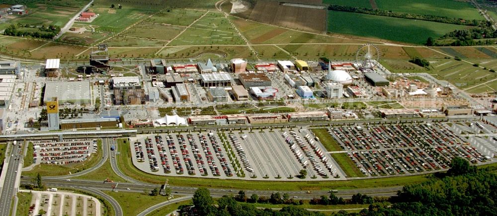 Aerial photograph Hannover - Pavilion on the exhibition grounds of the World Expo 2000 in the open area at the Kaiserhof in Hannover in Lower Saxony