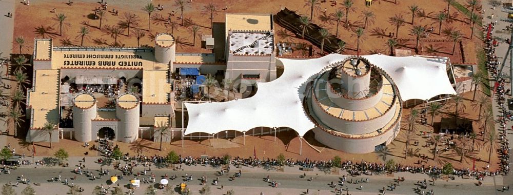 Aerial photograph Hannover - Pavilion on the exhibition grounds of the World Expo 2000 in the open area at the Kaiserhof in Hannover in Lower Saxony