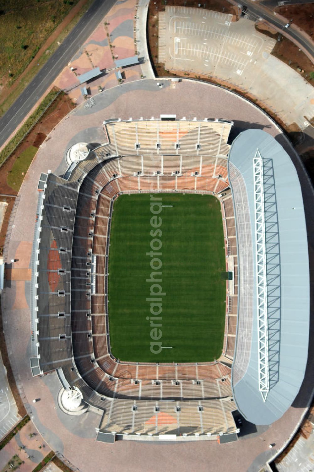 Polokwane from above - Blick auf das Peter-Mokaba-Stadion in Polokwane in der Provinz Limpopo in Südafrika, erbaut zur Fußball-Weltmeisterschaft. View of the Peter - Mokaba - Stadium in Polokwane in South Africa for the FIFA World Cup 2010.