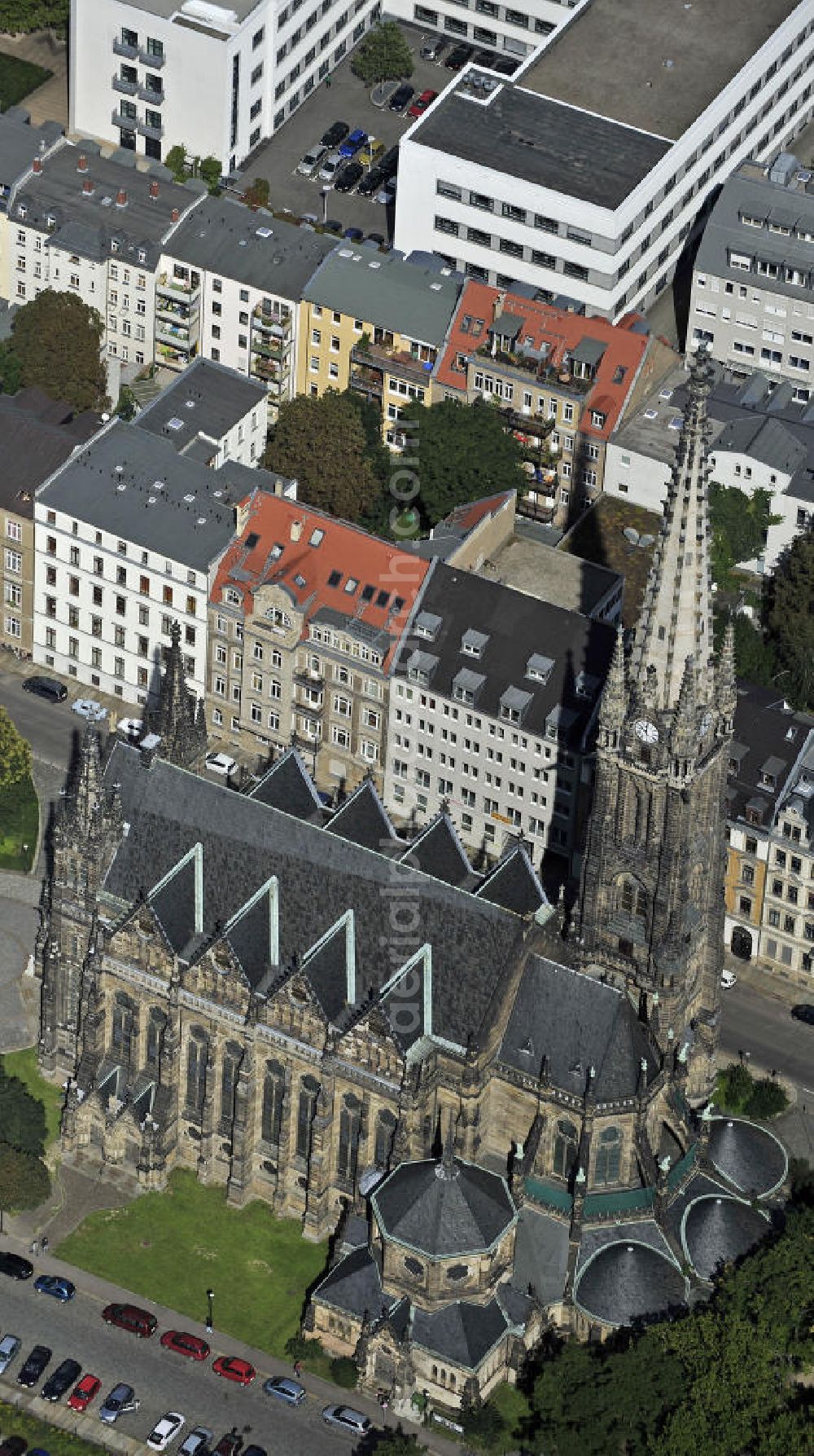 Aerial photograph Leipzig - Blick auf die evangelisch-lutherische Peterskirche. Die Kirche wurde 1885 eingeweiht und besitzt mit 88 m den höchsten Kirchturm der Stadt. View of the Evangelical Lutheran Church of St. Peter. The church was consecrated in 1885 and has with 88 m the highest church tower in the city.