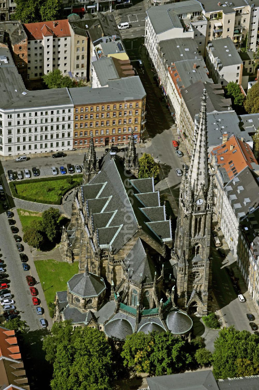 Aerial image Leipzig - Leipzig 06.09.2010 Blick auf die evangelisch-lutherische Peterskirche. Die Kirche wurde 1885 eingeweiht und besitzt mit 88 m den höchsten Kirchturm der Stadt. View of the Evangelical Lutheran Church of St. Peter. The church was consecrated in 1885 and has with 88 m the highest church tower in the city.