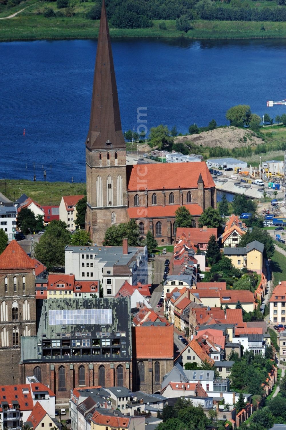 Rostock from the bird's eye view: View of the Petri church Rostock in the state Mecklenburg-Western Pomerania