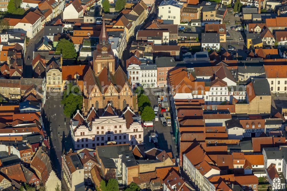 Aerial image Güstrow - View of the parish church St. Marien in Guestrow in the state Mecklenburg-West Pomerania