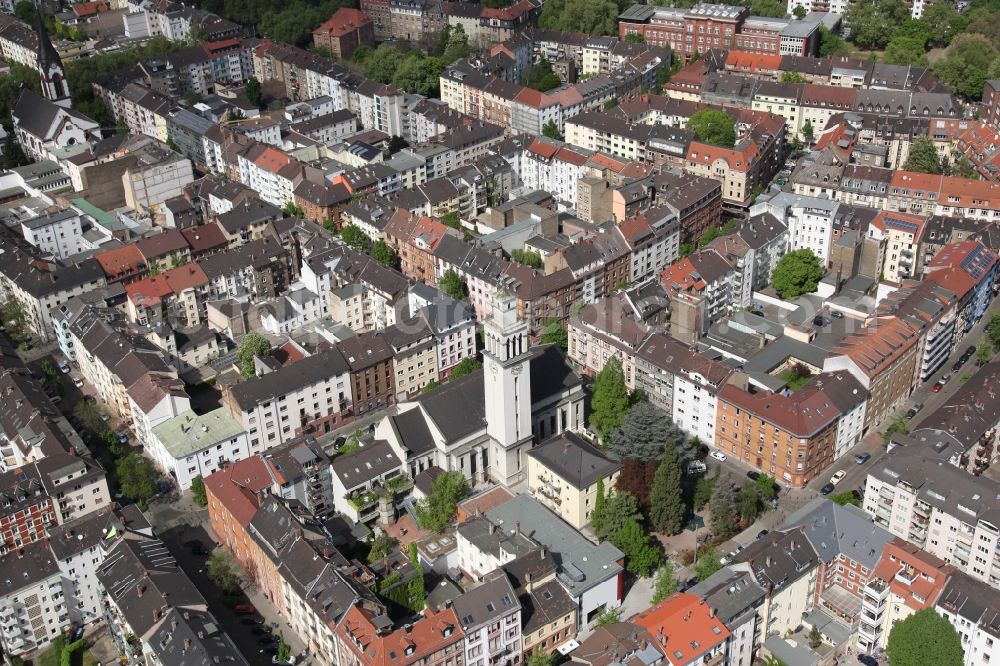 Mannheim from the bird's eye view: Church of Saint Peter in the Augartenstraße in Mannheim in Baden-Wuerttemberg