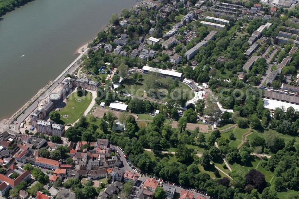 Wiesbaden from the bird's eye view: Annual whitsun tournament in rinding 2008 at the castle Biebrich at the riverside of the Rhine in Wiesbaden in Hesse