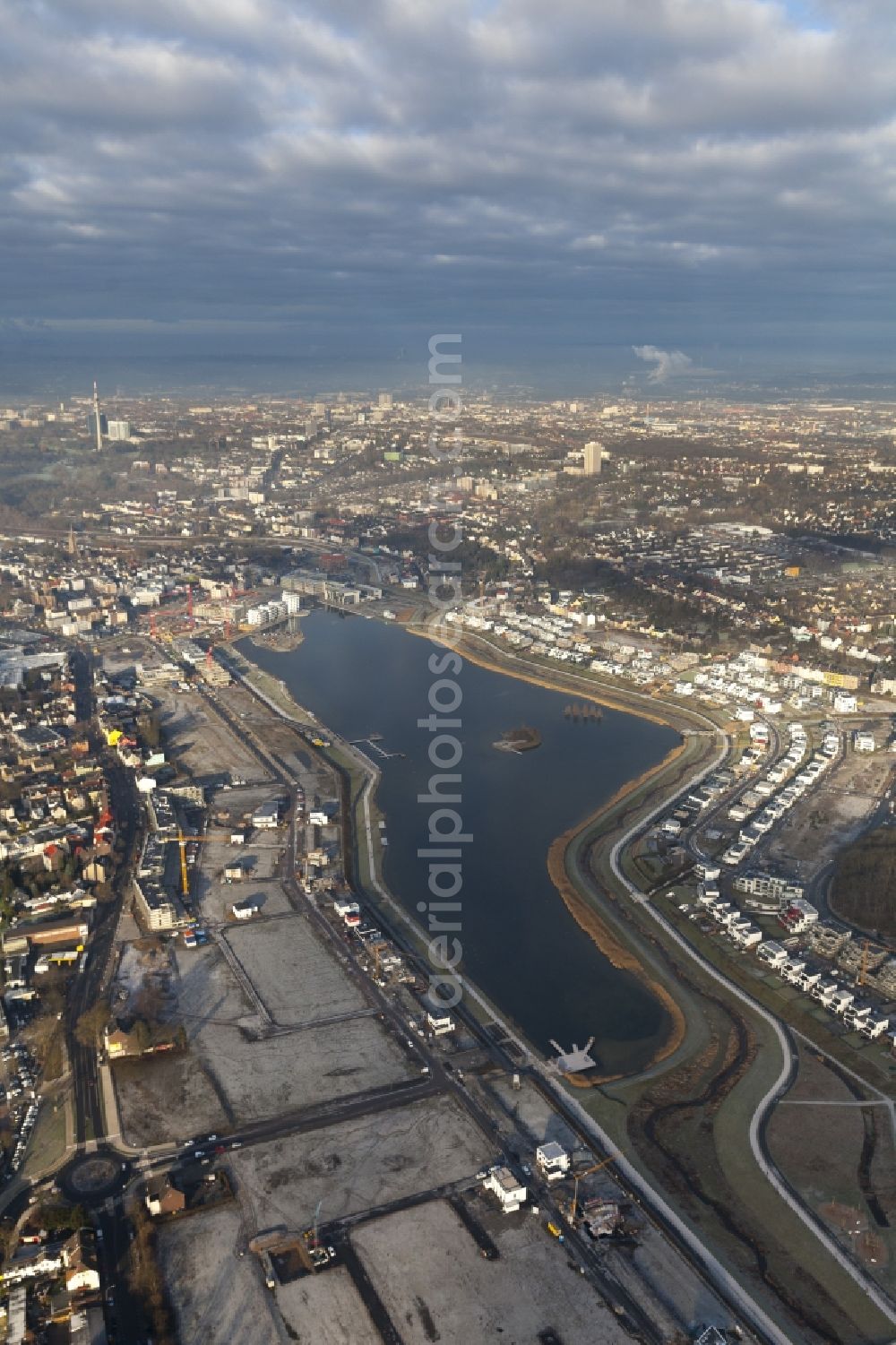 Dortmund from the bird's eye view: View of the lake Phoenix in the district Hoerde in Dortmund in the state North Rhine-Westphalia