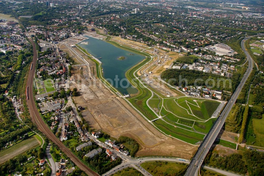 Aerial photograph Dortmund - Phoenix Lake in the district Horde on the former site of the Hermannshuette to create a large lake with residential areas