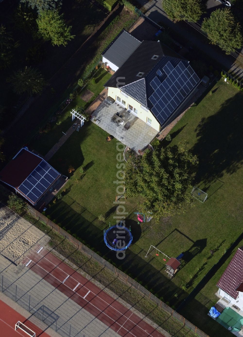 Berlin from the bird's eye view: Photovoltaic solar systems in the residential area of a residential estate in Berlin Kaulsdorf