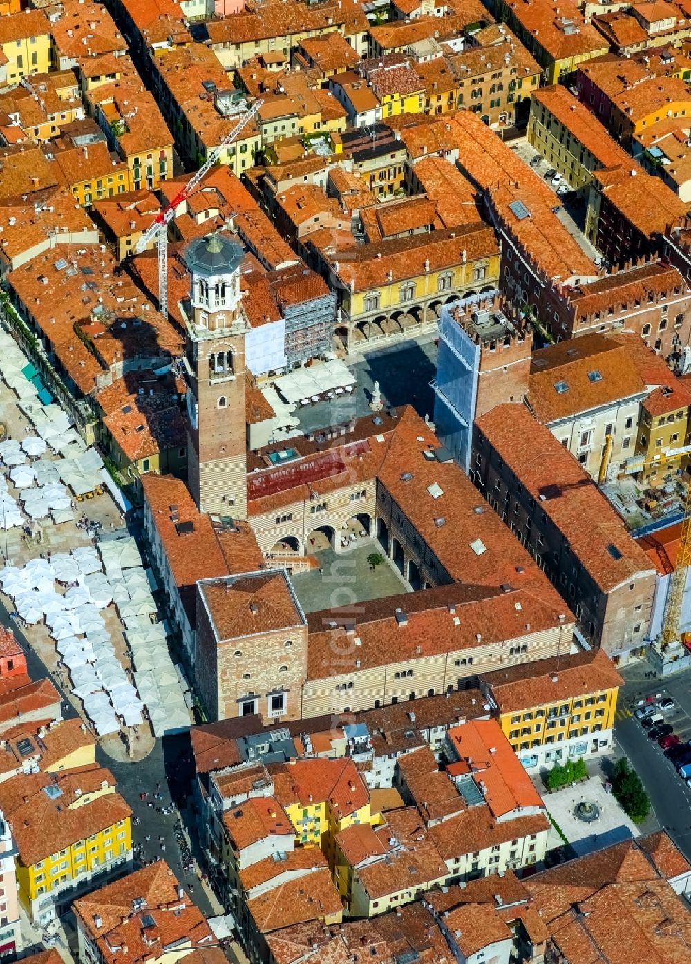 Verona from the bird's eye view: Ensemble space Piazza delle Erbe in the inner city center in Verona in Veneto, Italy