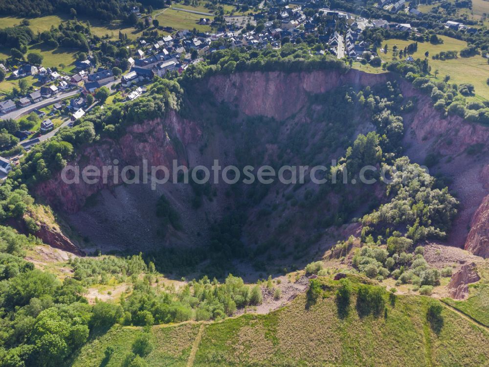 Aerial photograph Altenberg - Landslide hole in the shape of a crater Altenberger Pinge in the district Oberbaerenburg in Altenberg in the state Saxony, Germany