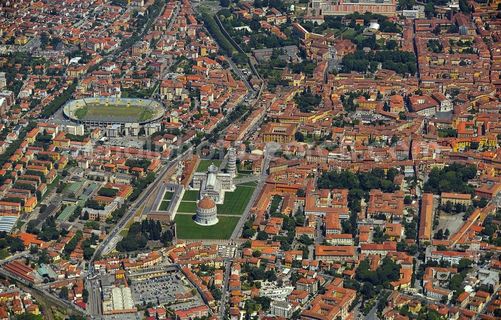 Pisa from above - Facade of the monument Pisa Baptistery and Leaning Tower of Pisa and Cattedrale di Pisa on Piazza del Duomo in Pisa in Toskana, Italy