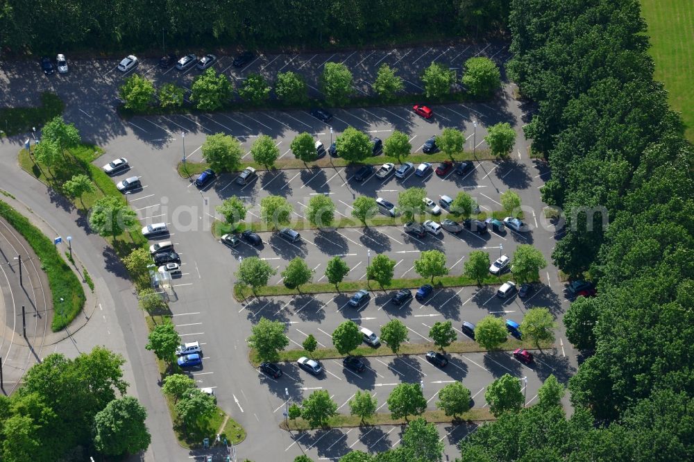 Aerial photograph Schwerin - Automobile and automotive parking- area in Schwerin in the state Mecklenburg - Western Pomerania