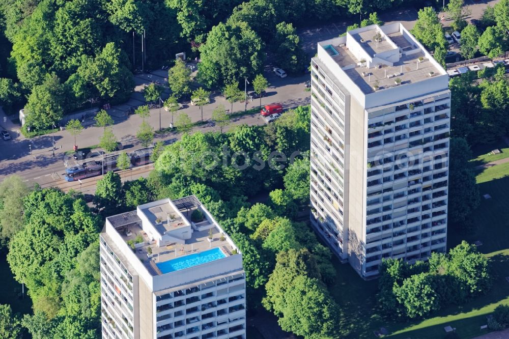 Aerial image München - Skyscrapers in the residential area of industrially manufactured settlement Elektrastrasse - Englschalkinger Strasse on Arabellapark in the district Bogenhausen in Munich in the state Bavaria, Germany