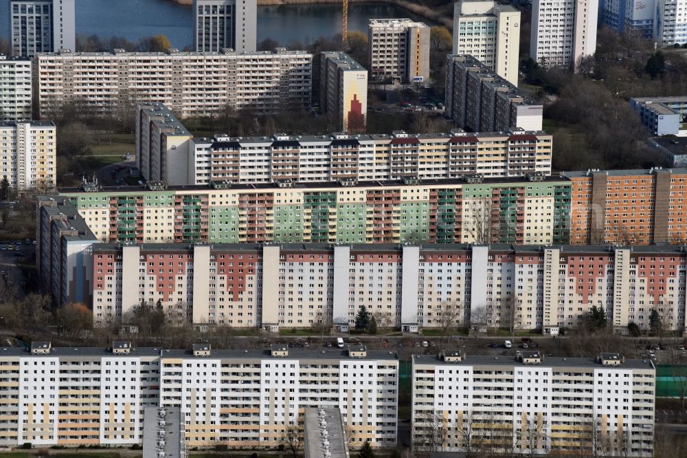 Magdeburg from above - Skyscrapers in the residential area of industrially manufactured settlement Barleber Strasse in the district Neustaedter See in Magdeburg in the state Saxony-Anhalt