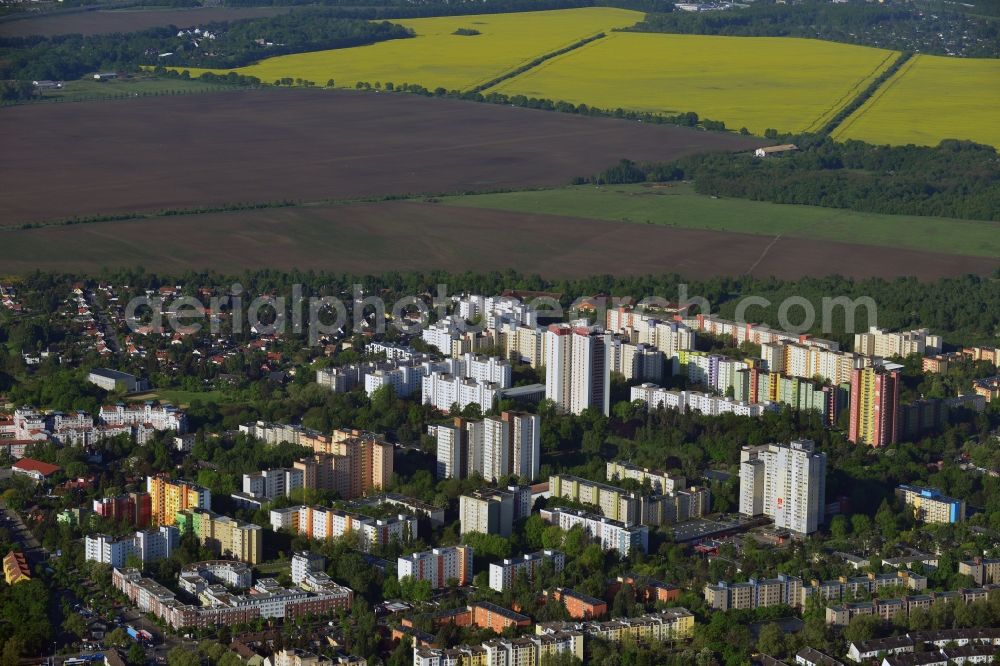 Berlin from above - Skyscrapers in the residential area of industrially manufactured settlement in Berlin in Germany