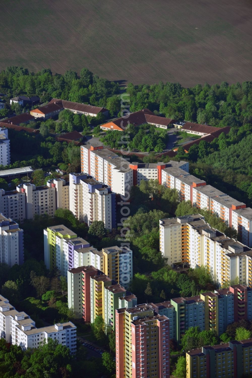 Berlin from above - Skyscrapers in the residential area of industrially manufactured settlement in Berlin in Germany