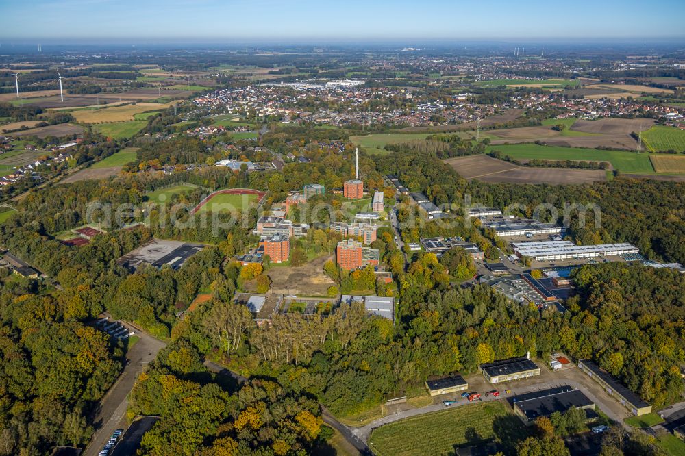 Bork from the bird's eye view: Skyscrapers in the residential area of industrially manufactured settlement on Carl-Sievering-Strasse in Bork in the state North Rhine-Westphalia, Germany