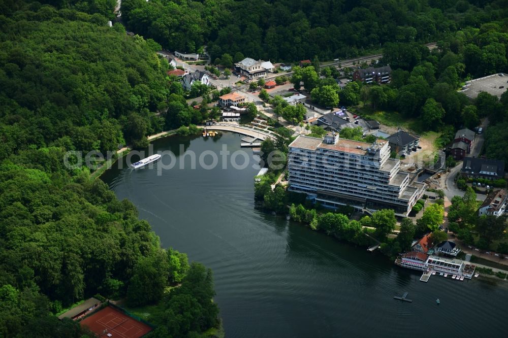 Aerial photograph Bad Malente-Gremsmühlen - Skyscrapers in the residential area of industrially manufactured settlement on lake Diecksee in Bad Malente-Gremsmuehlen in the state Schleswig-Holstein, Germany