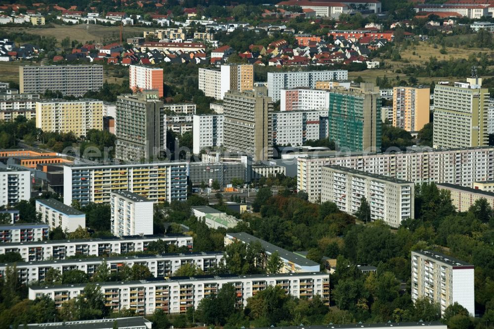 Halle (Saale) from the bird's eye view: Skyscrapers in the residential area of industrially manufactured settlement entlang der Albert-Einstein-Strasse in Halle (Saale) in the state Saxony-Anhalt