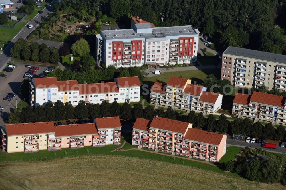 Frankenberg/Sa. from above - Skyscrapers in the residential area of industrially manufactured settlement along the Gutenbergstrasse in Frankenberg/Sa. in the state Saxony