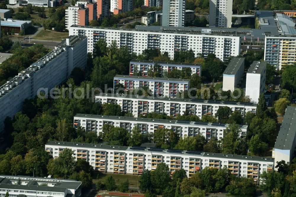 Aerial image Halle (Saale) - Skyscrapers in the residential area of industrially manufactured settlement along the Zerbster Strasse in Halle (Saale) in the state Saxony-Anhalt