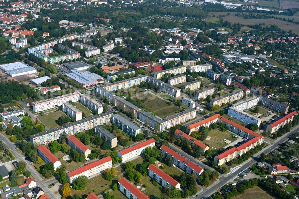 Aerial photograph Finsterwalde - Residential area of industrially manufactured settlement on street Brandenburger Strasse in Finsterwalde in the state Brandenburg, Germany