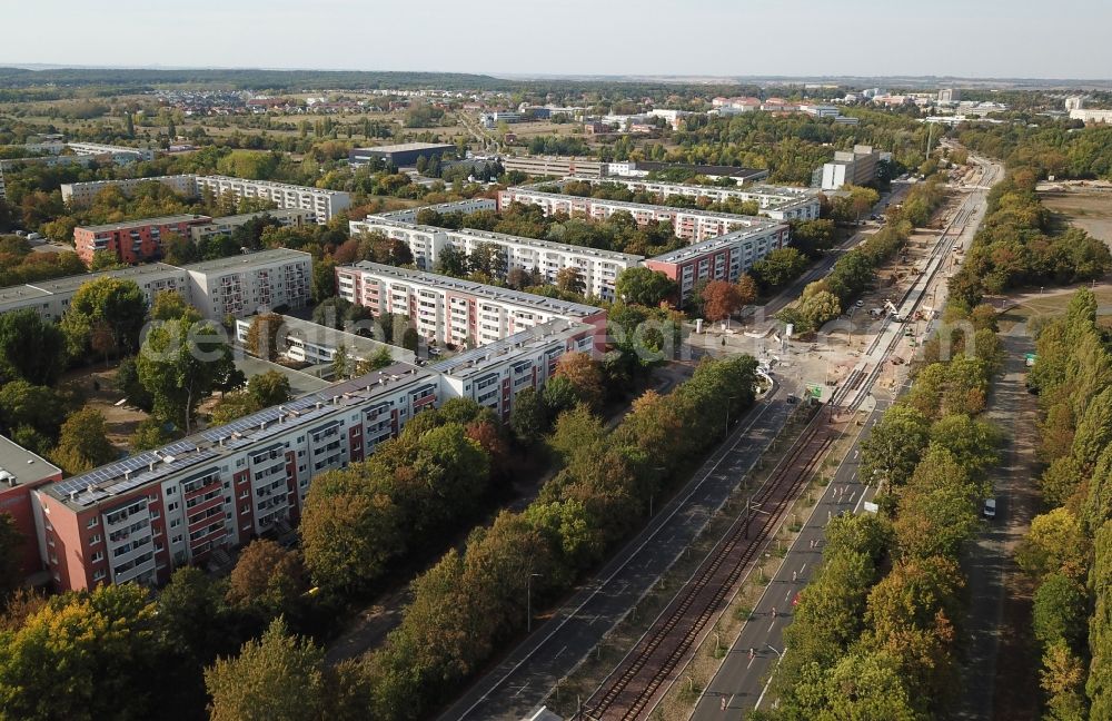 Aerial image Halle (Saale) - Skyscrapers in the residential area of industrially manufactured settlement Gimritzer Damm in the district Neustadt in Halle (Saale) in the state Saxony-Anhalt, Germany