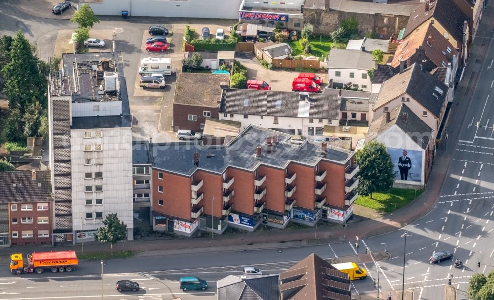 Hamm from above - Skyscrapers in the residential area of industrially manufactured settlement on Heessener Strasse in Hamm in the state North Rhine-Westphalia, Germany