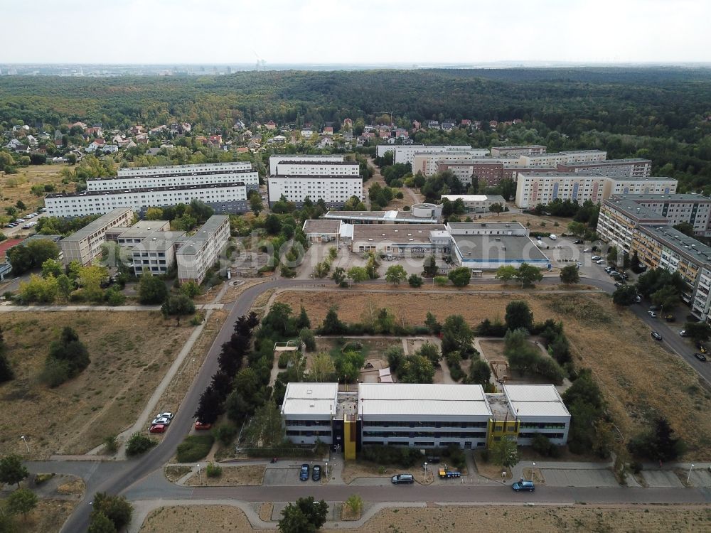 Aerial photograph Halle (Saale) - Skyscrapers in the residential area of industrially manufactured settlement Heide Nord in Halle (Saale) in the state Saxony-Anhalt, Germany