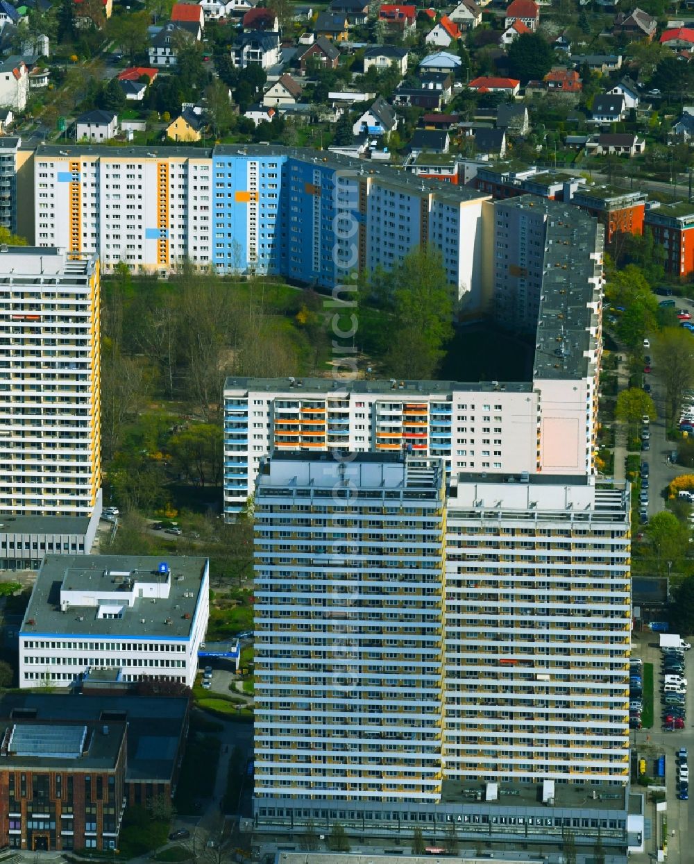 Berlin from above - Skyscrapers in the residential area of industrially manufactured settlement on Helene-Weigel-Platz in the district Marzahn-Hellersdorf in Berlin, Germany