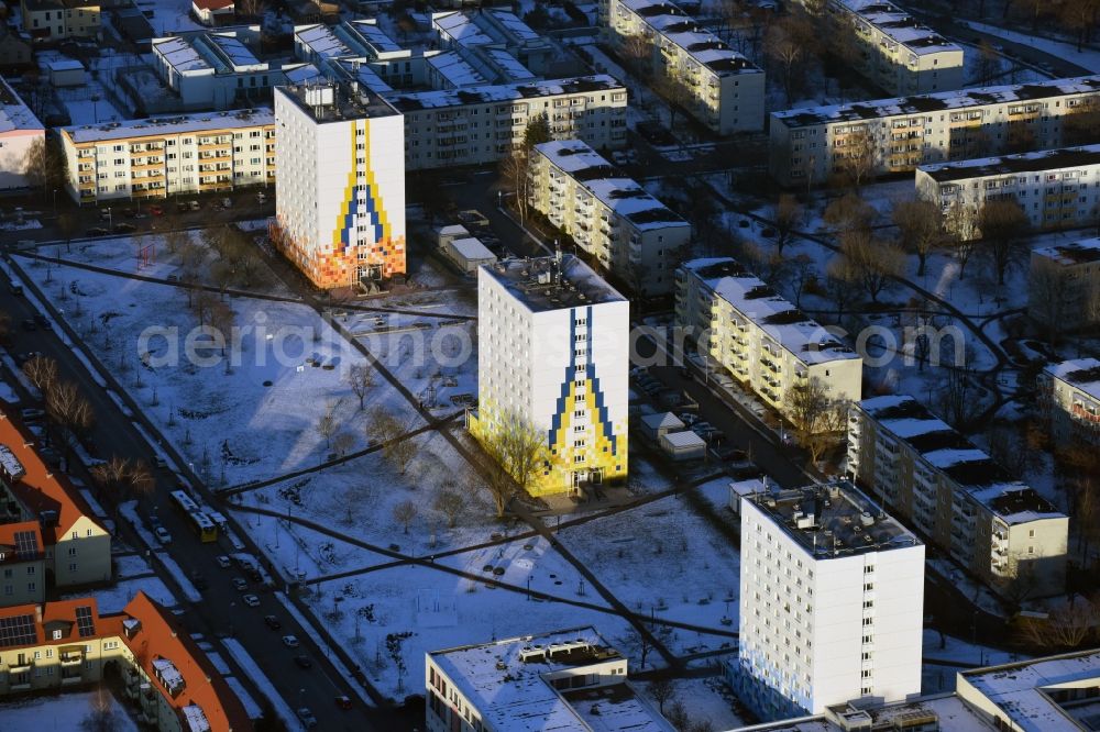 Hennigsdorf from above - Skyscrapers in the residential area of industrially manufactured settlement in Hennigsdorf in the state Brandenburg