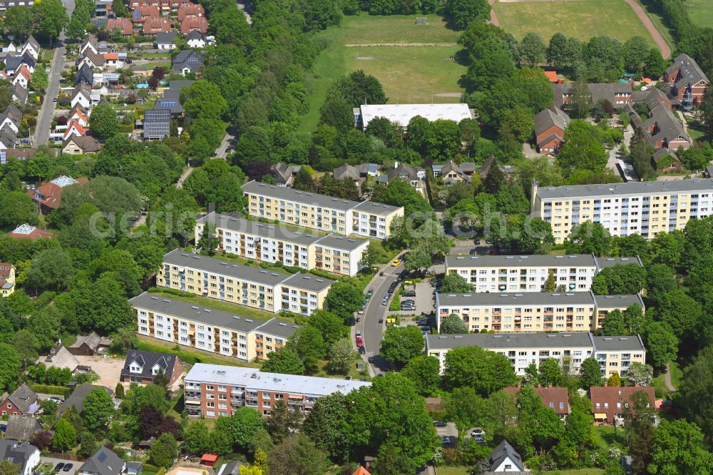 Hoisbüttel from above - Skyscrapers in the residential area of industrially manufactured settlement on street Teichweg in Hoisbuettel in the state Schleswig-Holstein, Germany