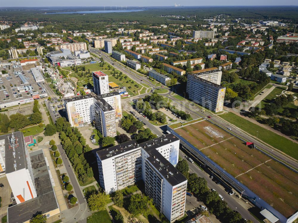 Hoyerswerda from the bird's eye view: Residential area of industrially manufactured settlement on place Lausitzer Platz in Hoyerswerda in the state Saxony, Germany