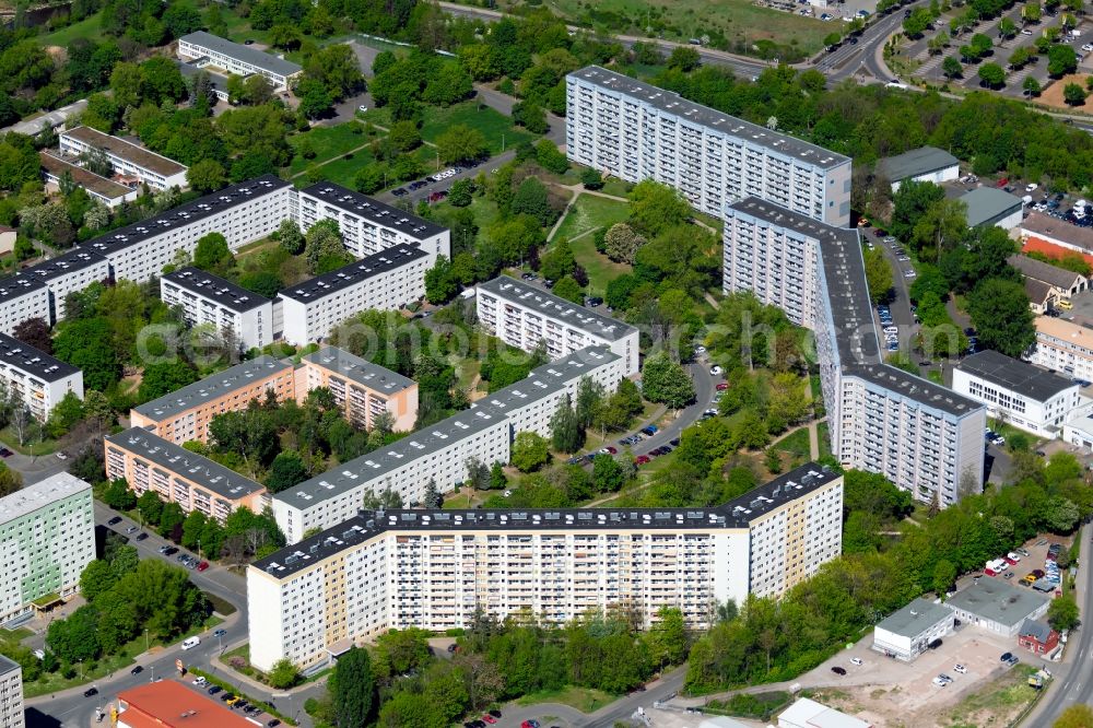 Erfurt from the bird's eye view: Skyscrapers in the residential area of industrially manufactured settlement Lowetscher Strasse in the district Rieth in Erfurt in the state Thuringia, Germany