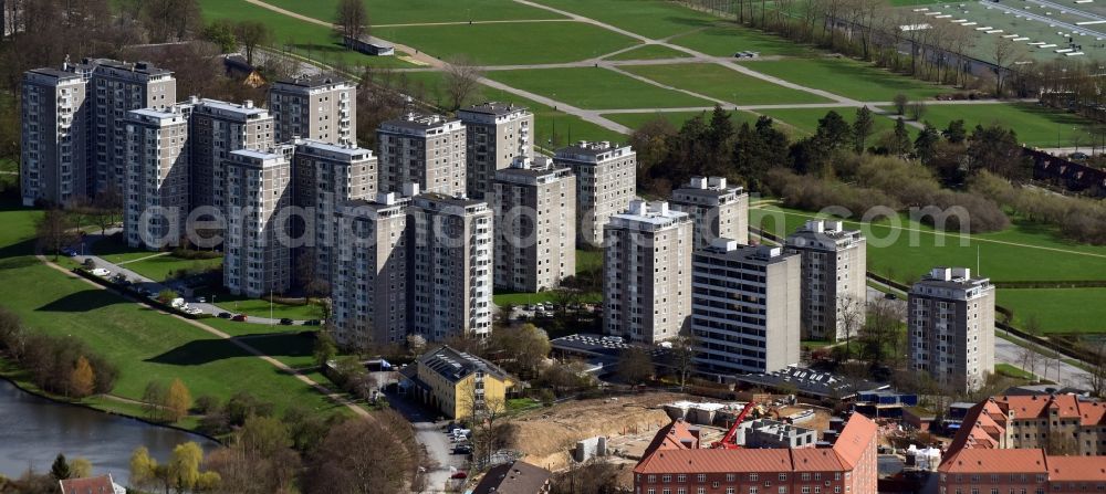 Kopenhagen from above - Skyscrapers in the residential area of industrially manufactured settlement in the district Bronshoj in Copenhagen in Region Hovedstaden, Denmark